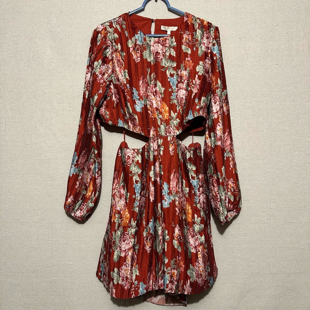 NWT WAYF Pleated Floral Cut Out Mini Dress - size XL - Picture 2 of 6